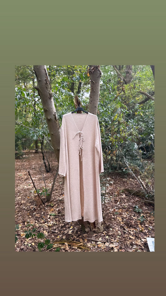 Lange vest met strikjes - beige