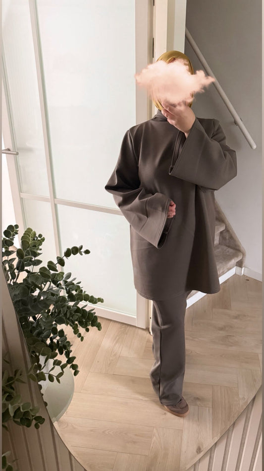 Classy jersey twinset met kol - taupe